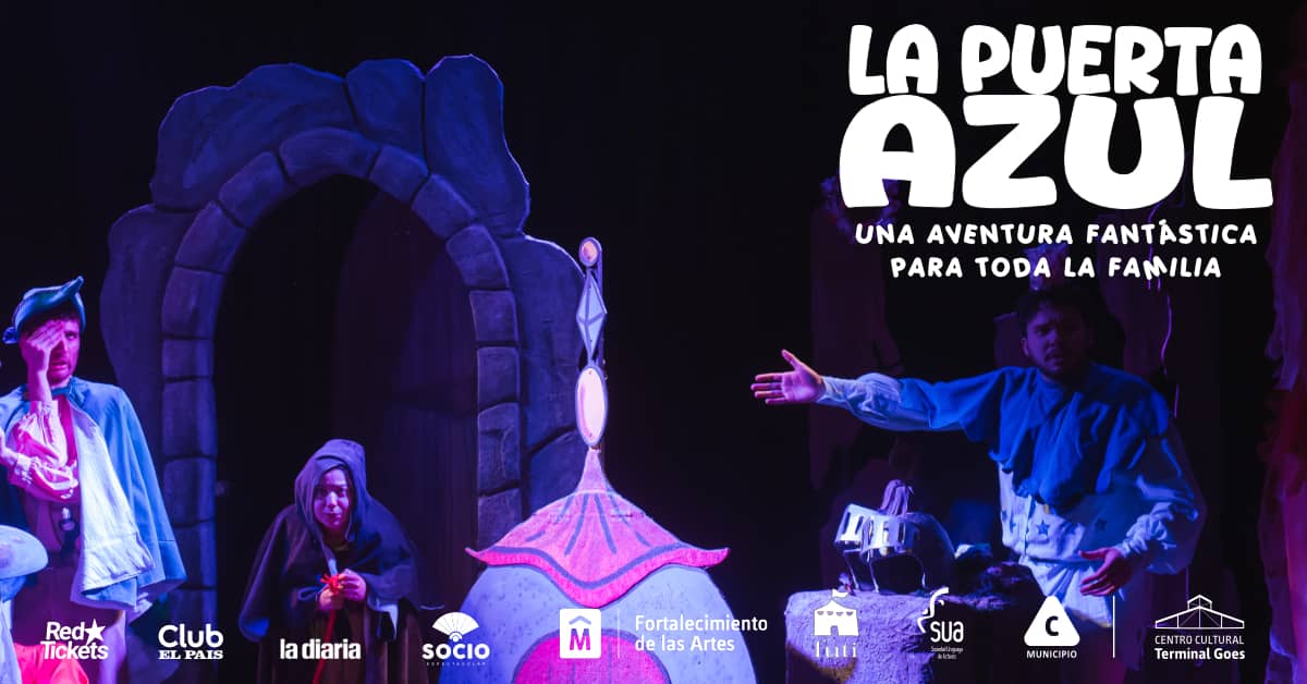 LA PUERTA AZUL